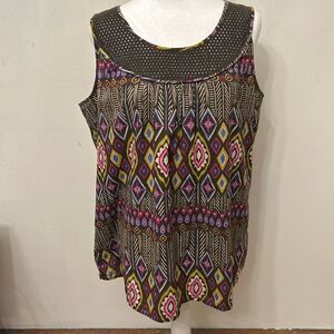 Izod brown patterned crocheted neckline sleeveless blouse Size L EUC